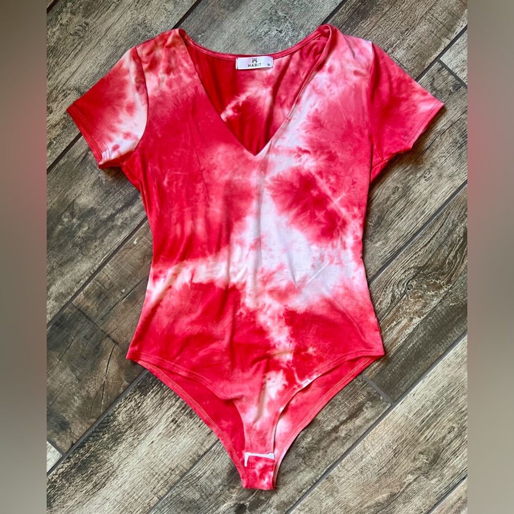 Habit bodysuit